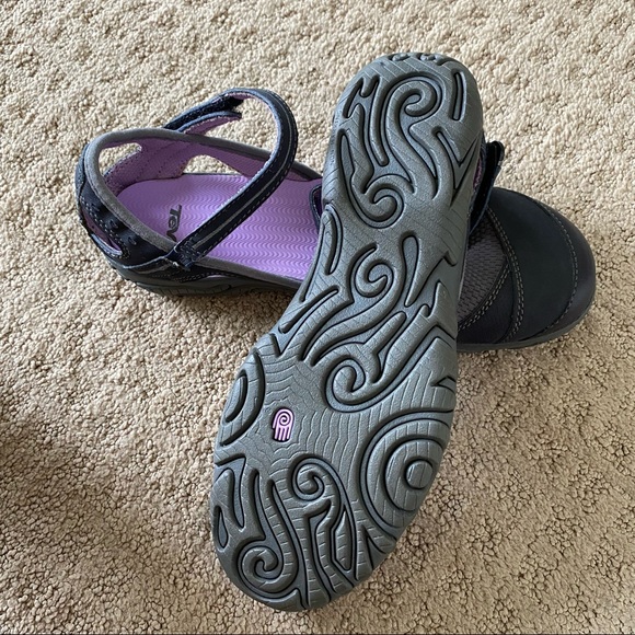 teva northwater mary jane shoes